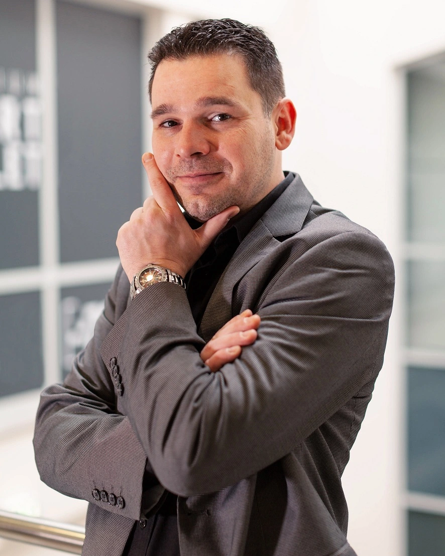 Stefan Noffke Freigeist mit glänzender Uhr
